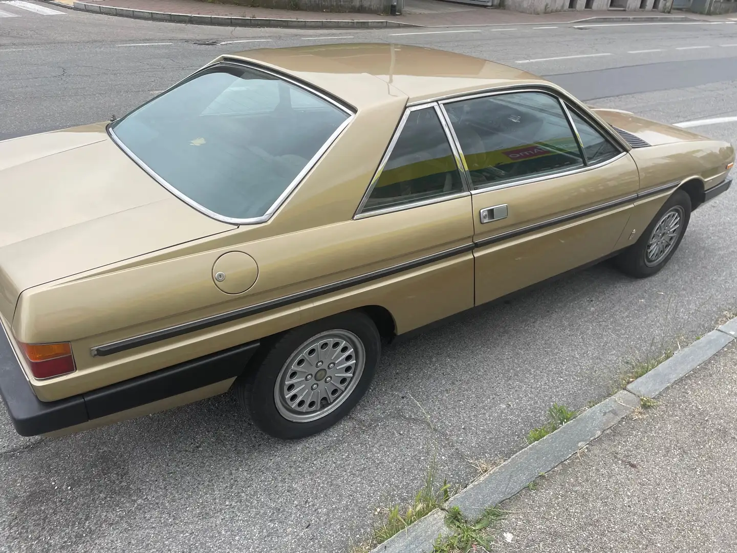 Lancia Gamma Gamma 2.0 Coupe Gold - 1