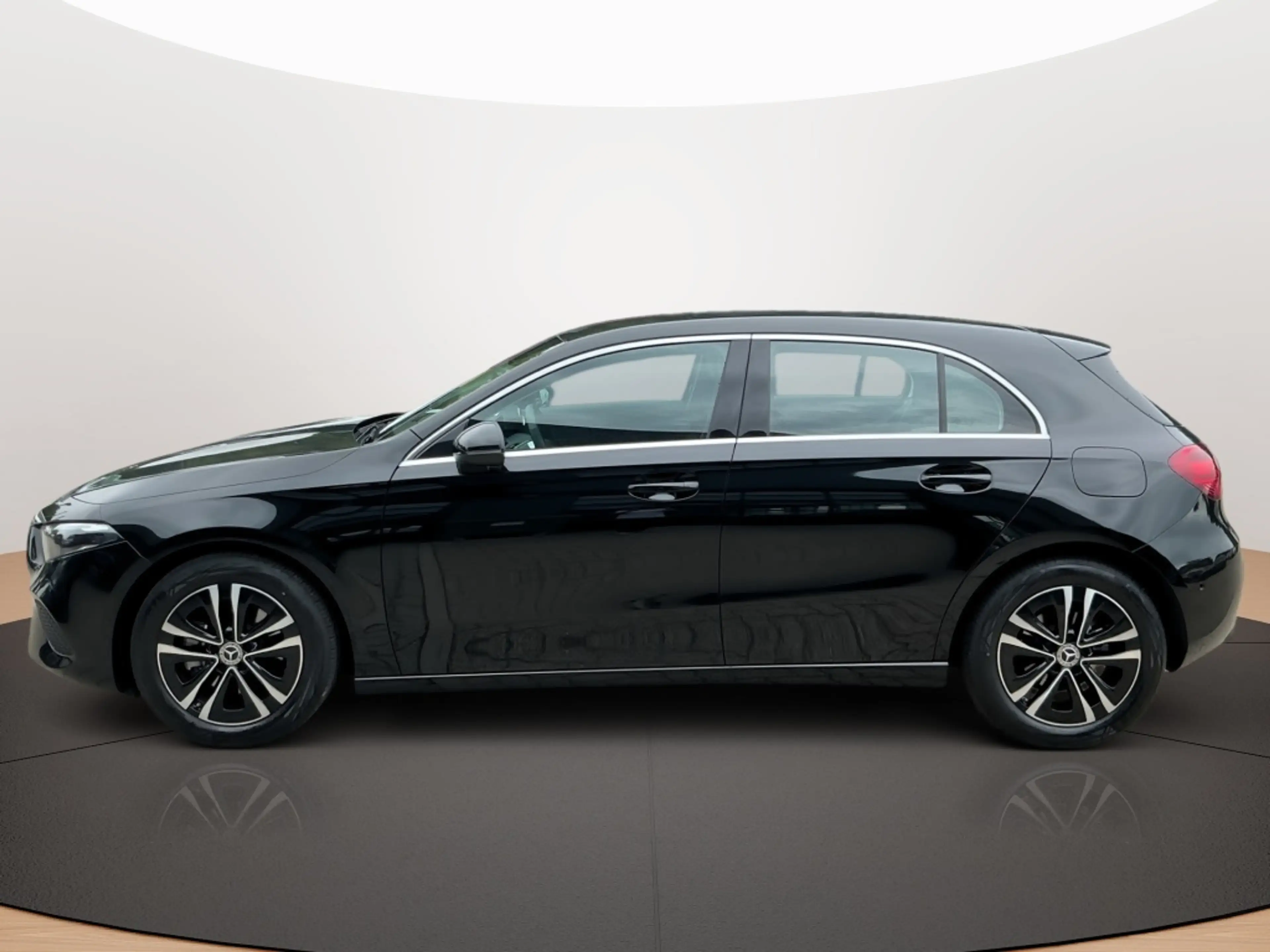 Mercedes-Benz A 200 PROGRESSIVE KAMERA SPUR PDC SHZ — photo 10