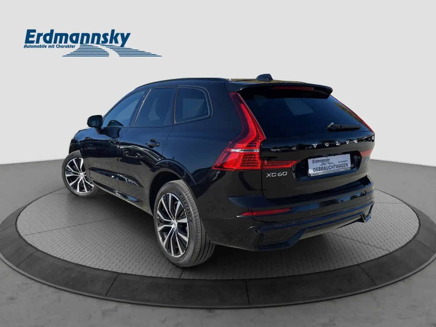 Volvo XC60 B5 Ultimate Dark AWD/AHK/Pano/Standhz/20Zo Klima Schwarz - 2