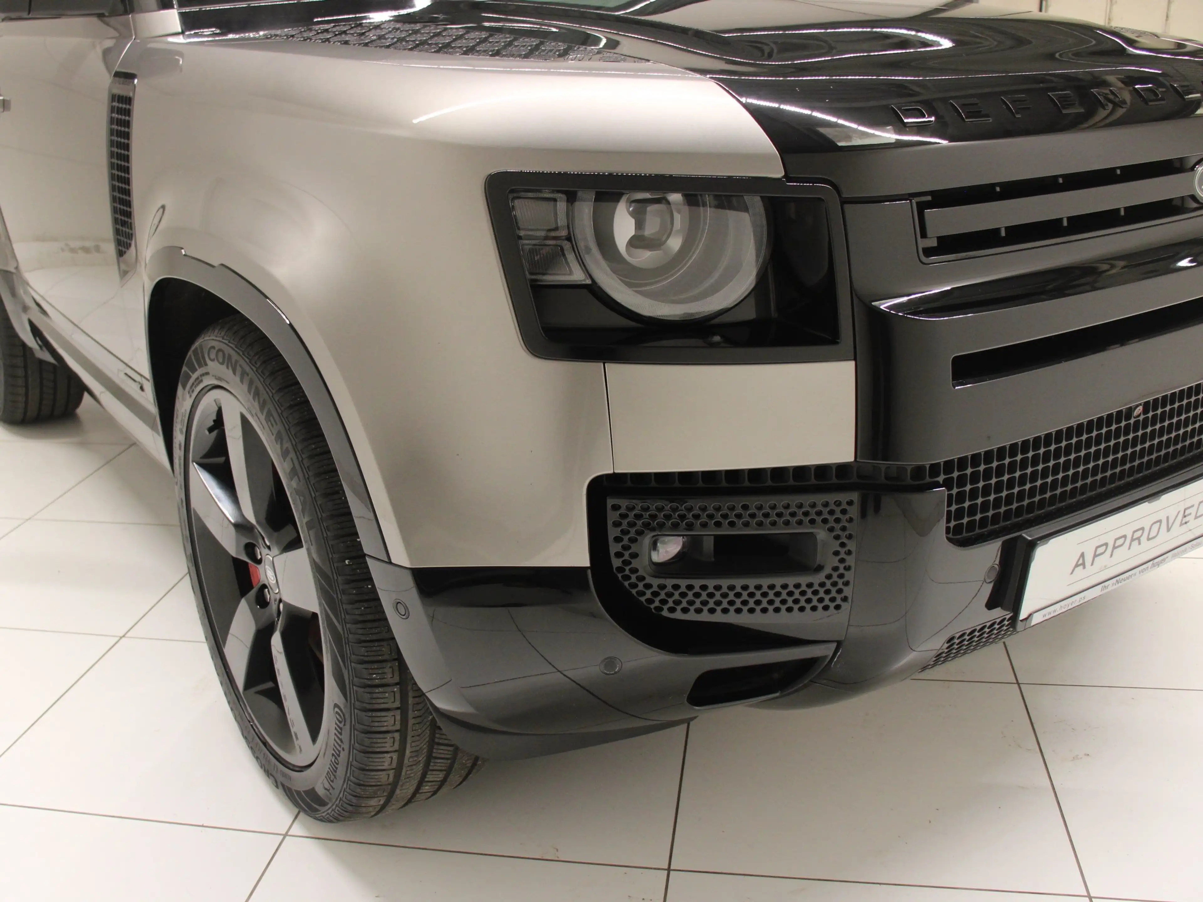 Land Rover Defender 90 P425 X AHK DAB WLAN Klimaaut. — photo 10