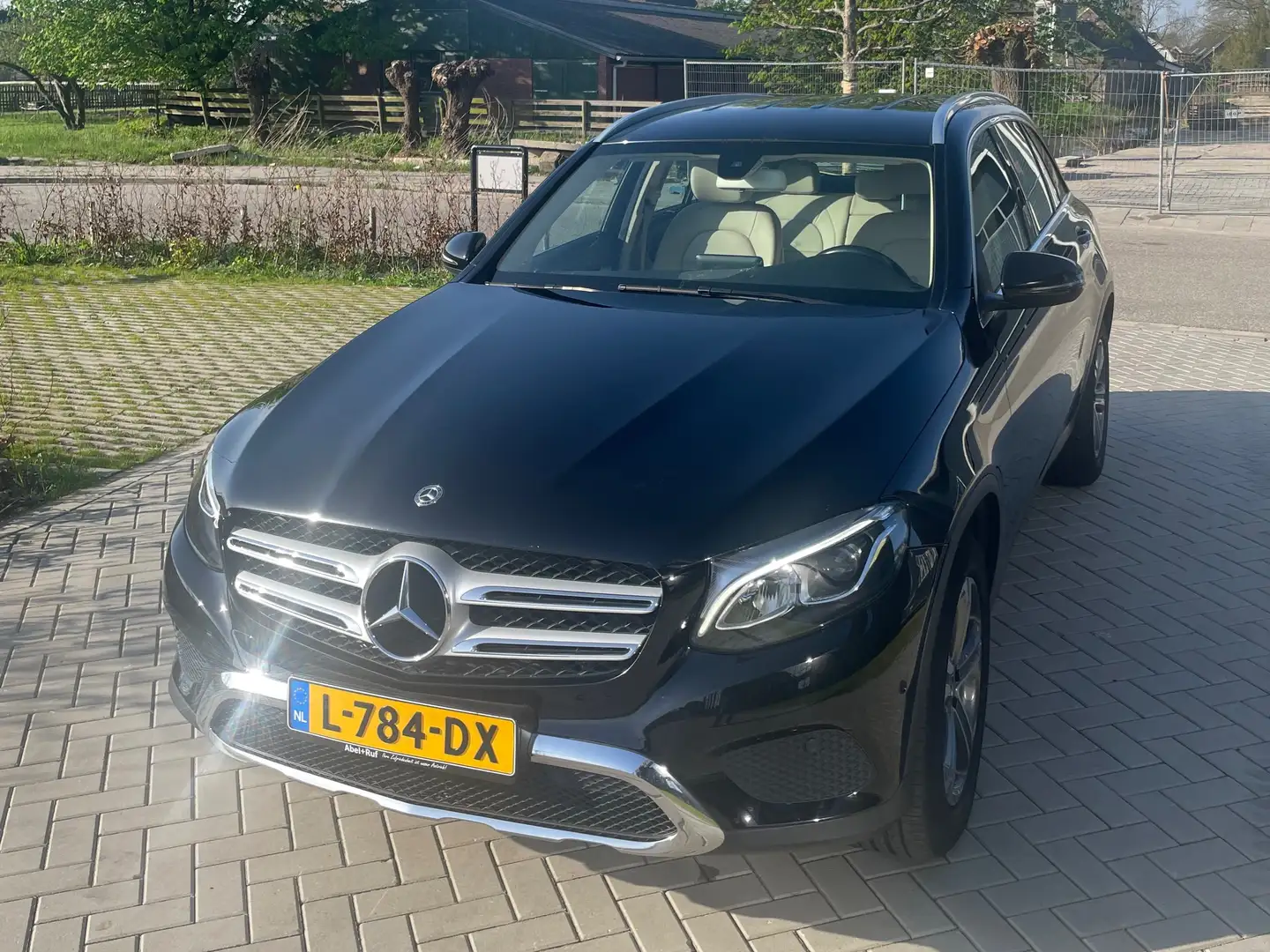 Mercedes-Benz GLC 350 d 4M. Premium Czarny - 2