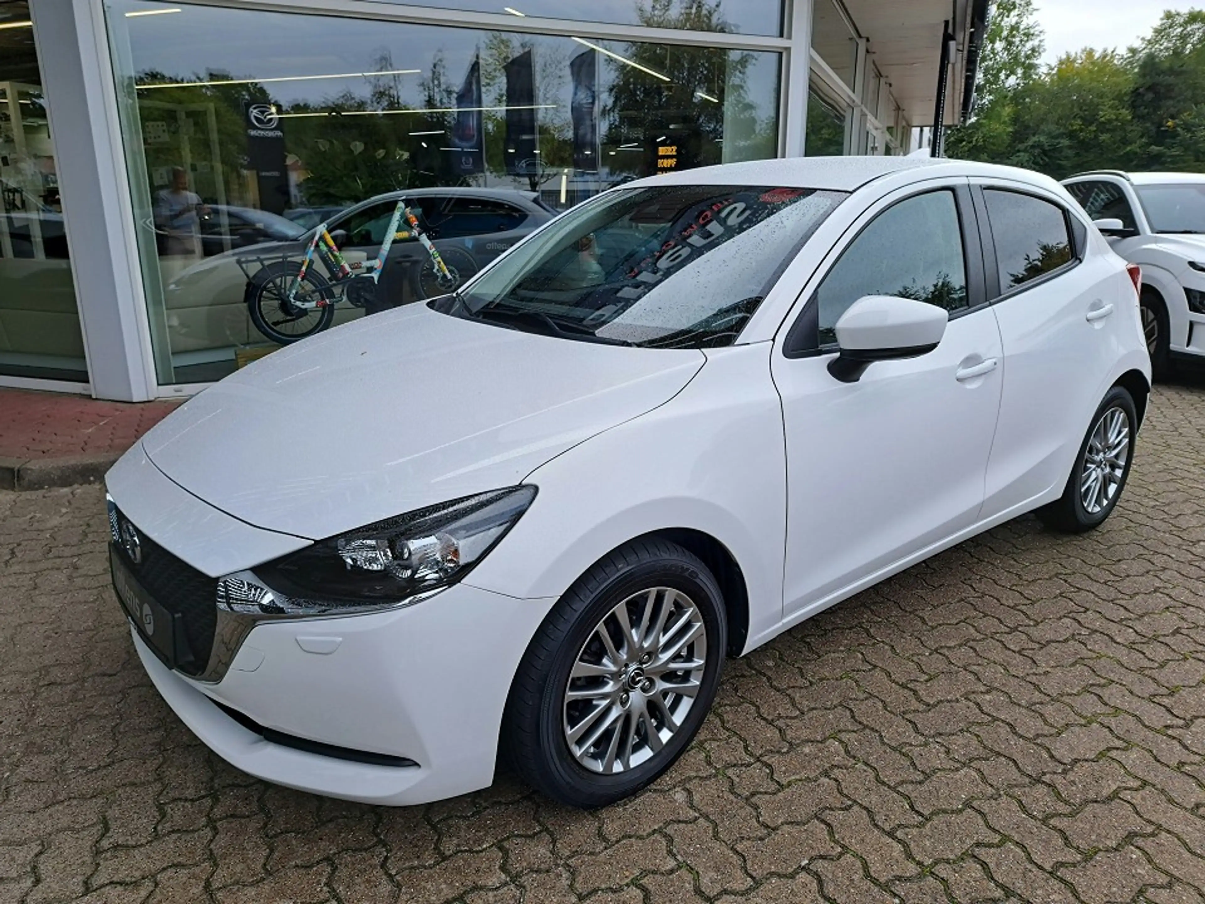 Mazda 2 1.5i KIZOKU LED, RFK, Carplay — photo 2