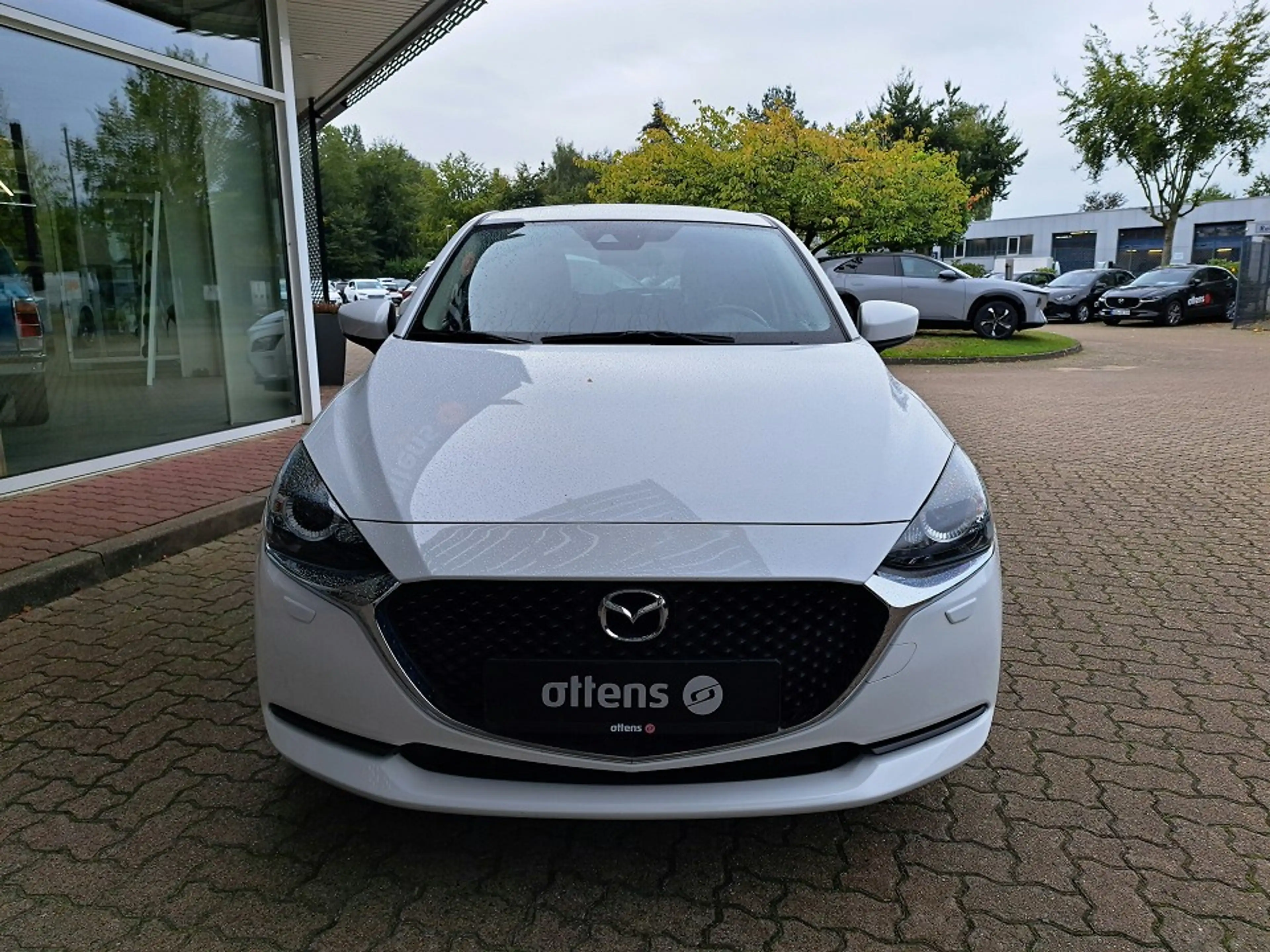 Mazda 2 1.5i KIZOKU LED, RFK, Carplay — photo 3