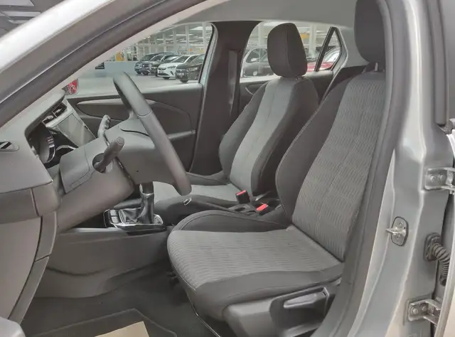 Opel Corsa view 11