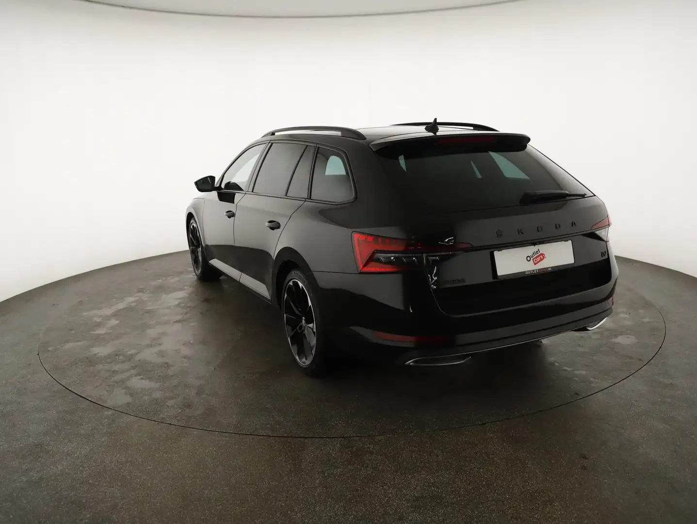 Skoda Superb iV SPORTLINE DSG Schwarz - 2