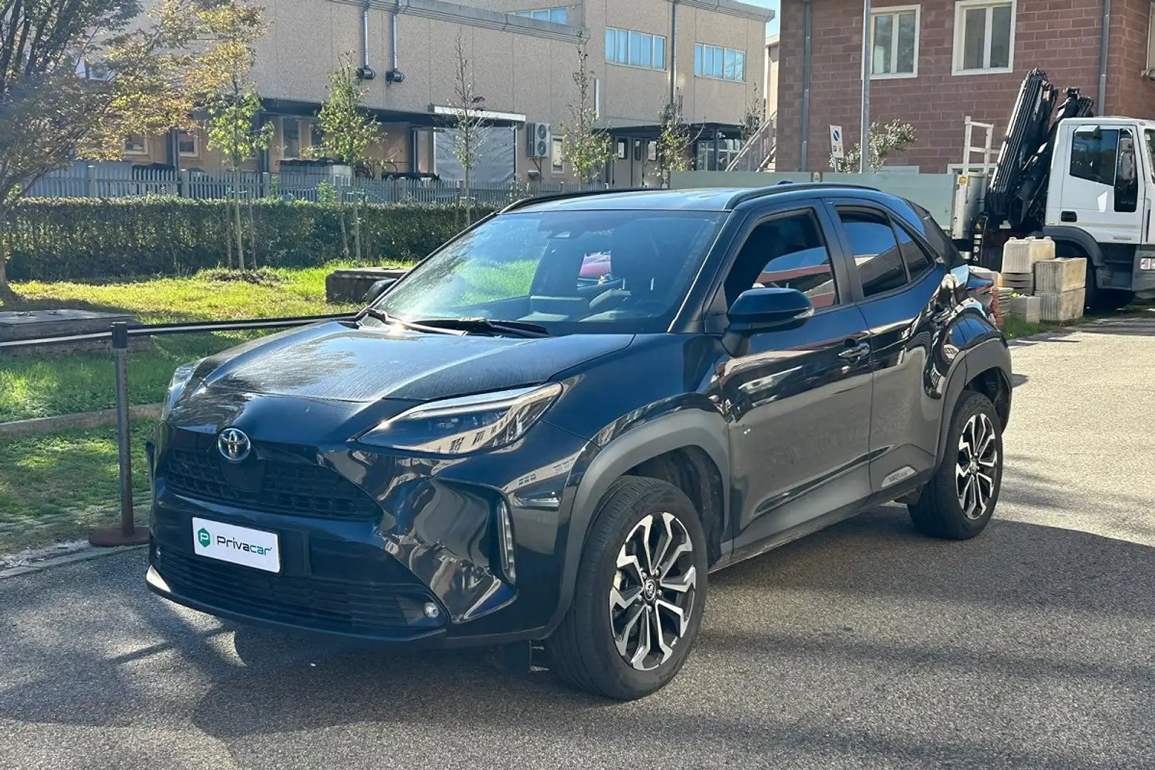 Toyota Yaris Cross Yaris Cross 1.5 Hybrid 5p. E-CVT Trend Schwarz - 1