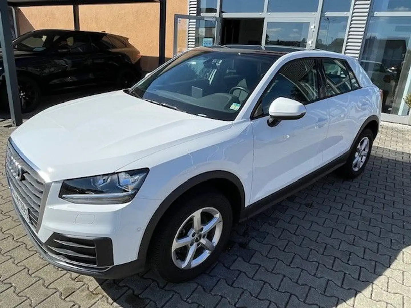 Audi Q2 Weiß - 2