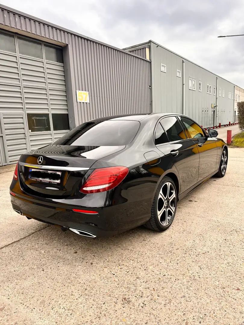 Mercedes-Benz E 220 d 9G-TRONIC AMG Line - 2