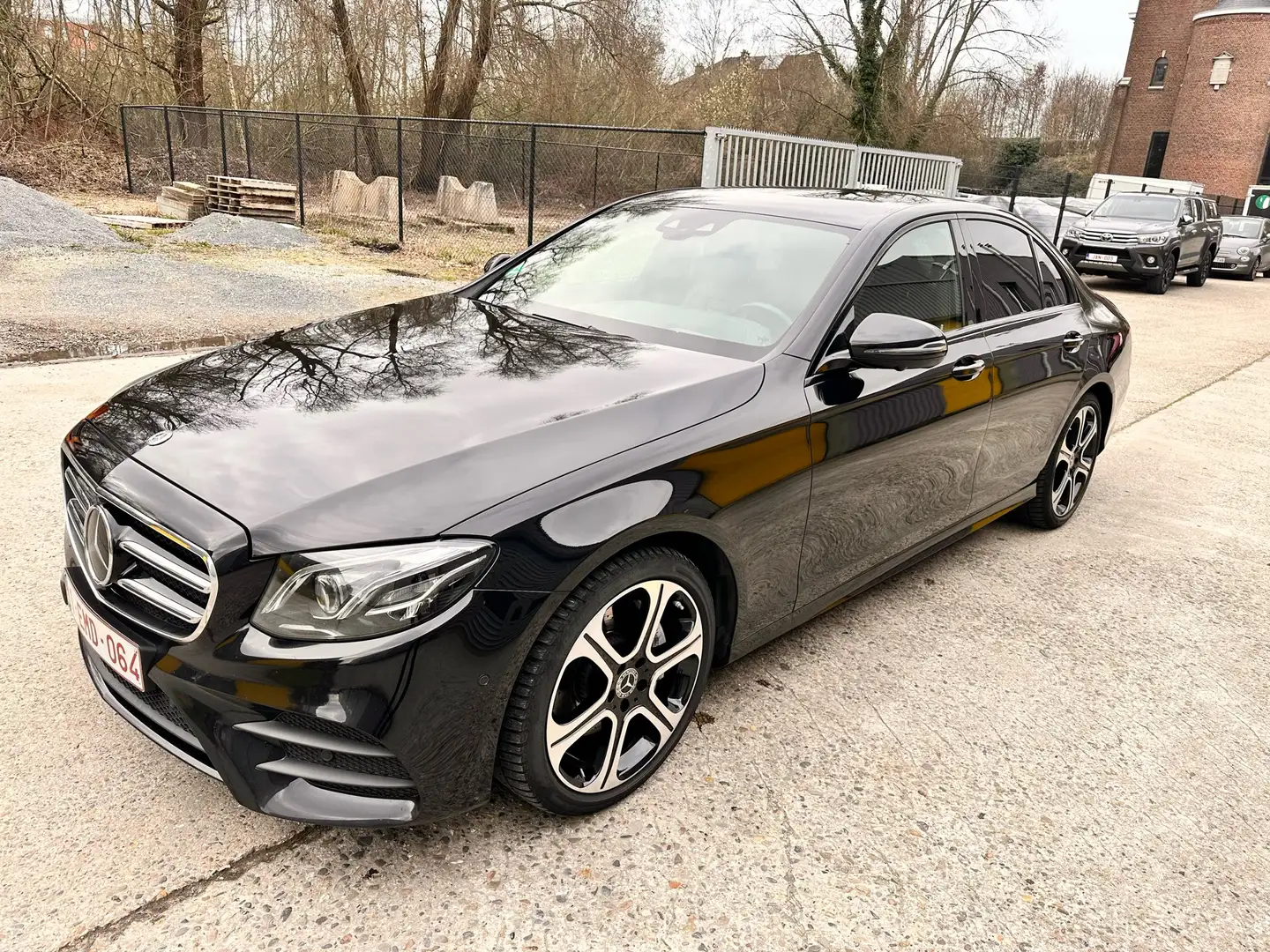 Mercedes-Benz E 220 d 9G-TRONIC AMG Line - 1