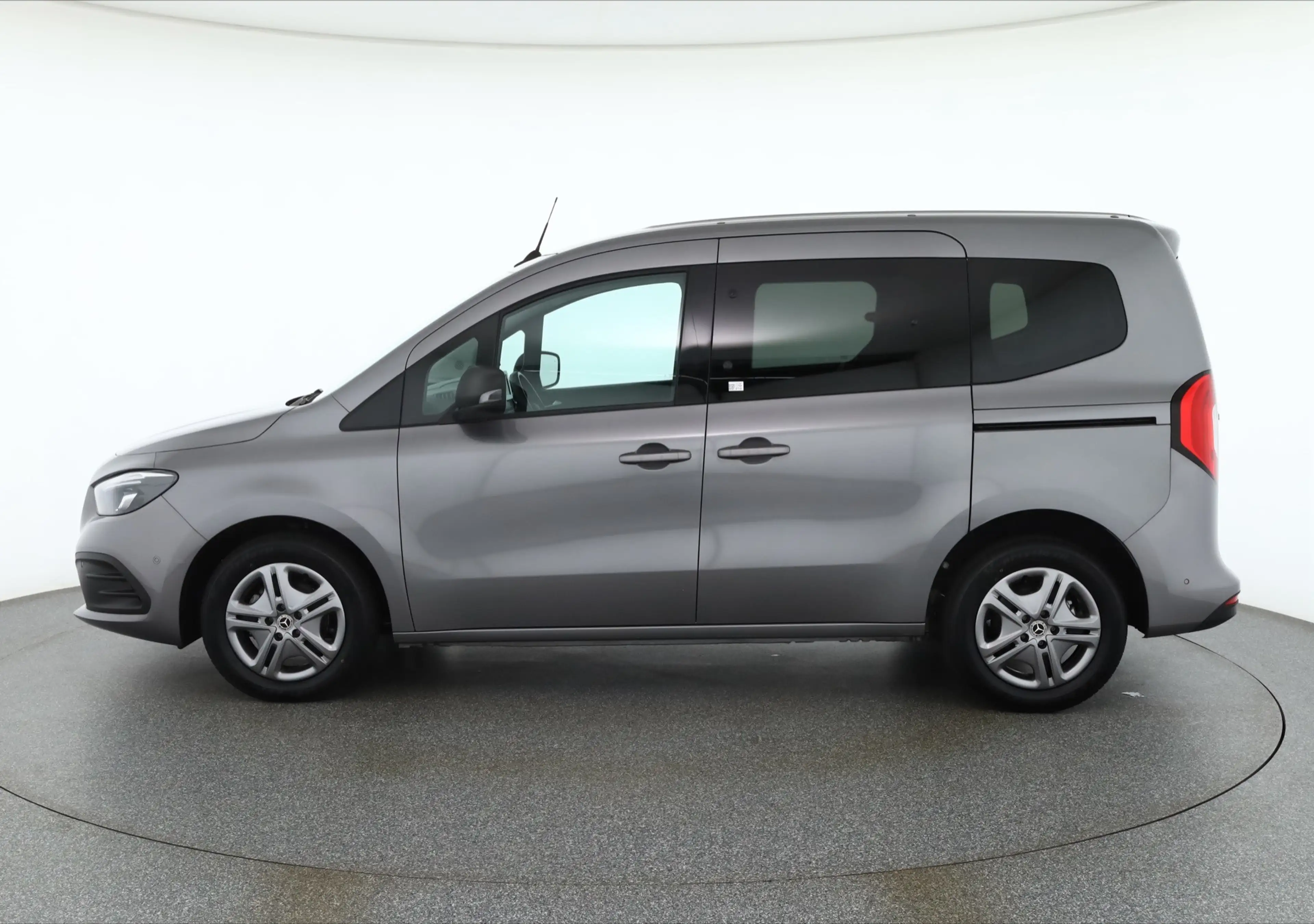 Mercedes-Benz Citan Tourer 113 Pro LED Navi Sitzheizung Kamera — photo 2
