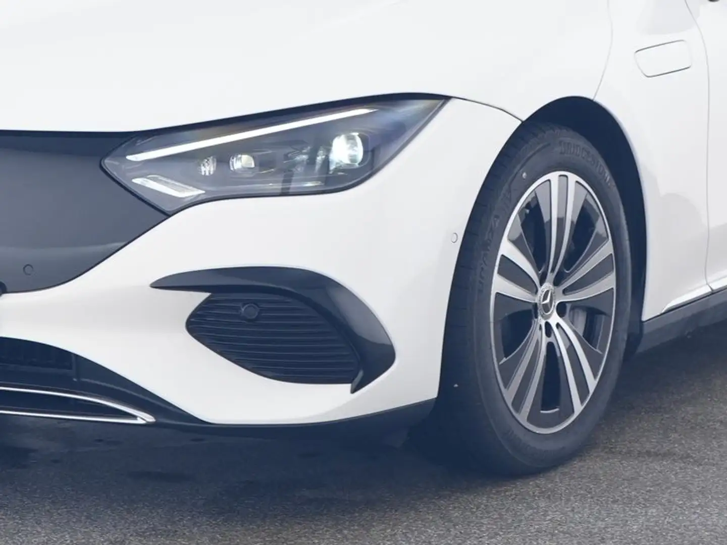 Mercedes-Benz EQE 350 Electric Art+Premium-Paket+AHK+DISTRONIC Wit - 2