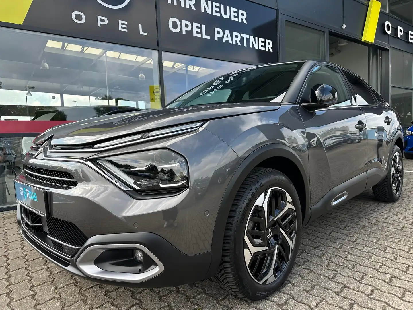 Citroen C4 Lim. Shine Grau - 1