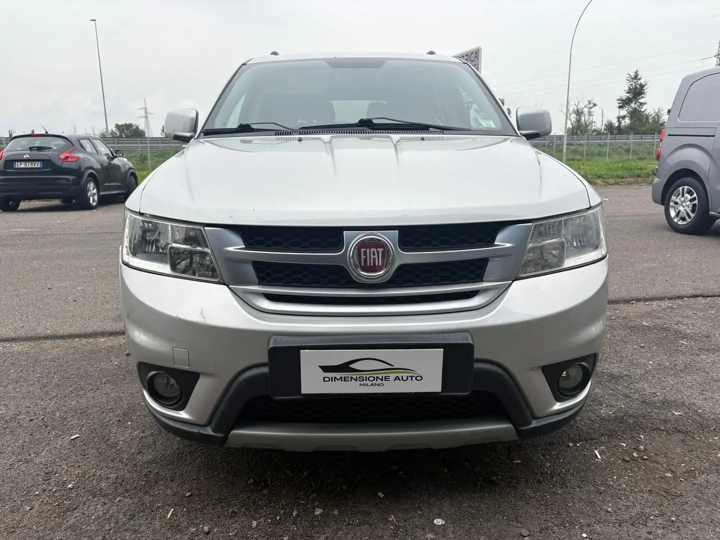 Fiat Freemont Freemont 2.0 mjt 16v Lounge 4x4 170cv auto Grijs - 2
