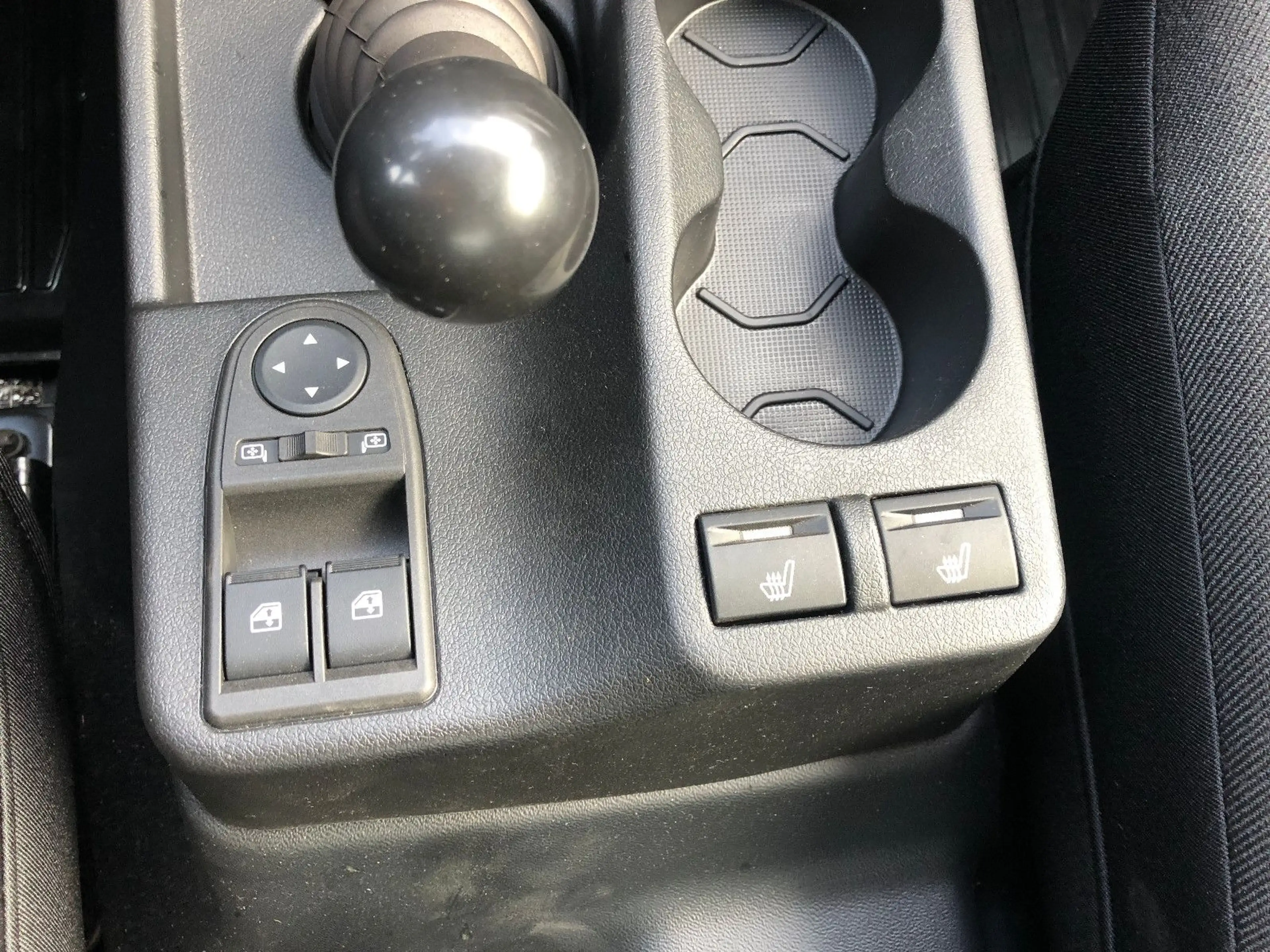 Lada Niva "PREMIUM PLUS" KLIMA! Sitzheiz.! el. Spieg! — photo 11