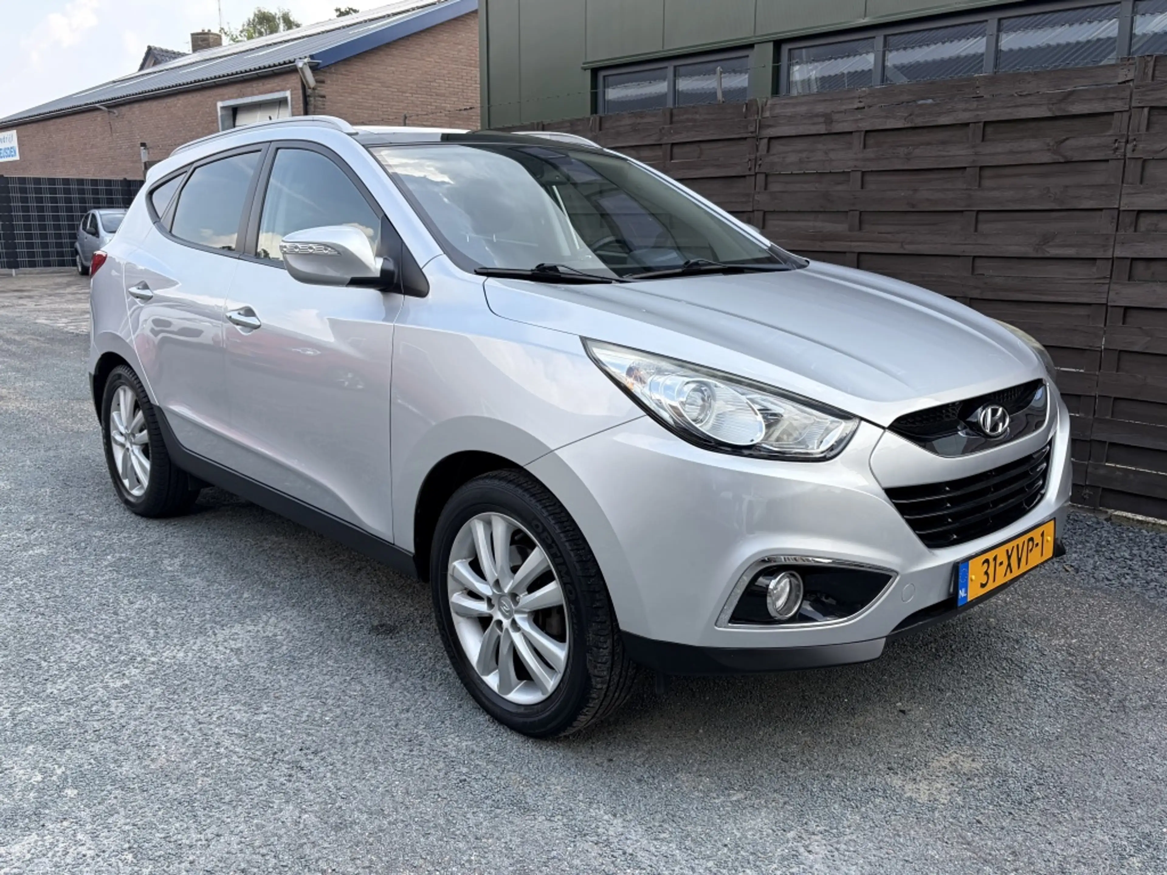 Hyundai iX35 2.0i i-Catcher AUT / Pano / Navi / Trekhaak / NAP — photo 3