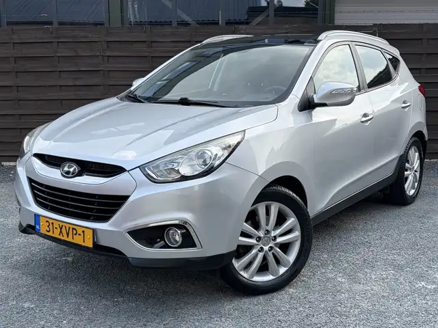 Hyundai iX35 2.0i i-Catcher AUT / Pano / Navi / Trekhaak / NAP