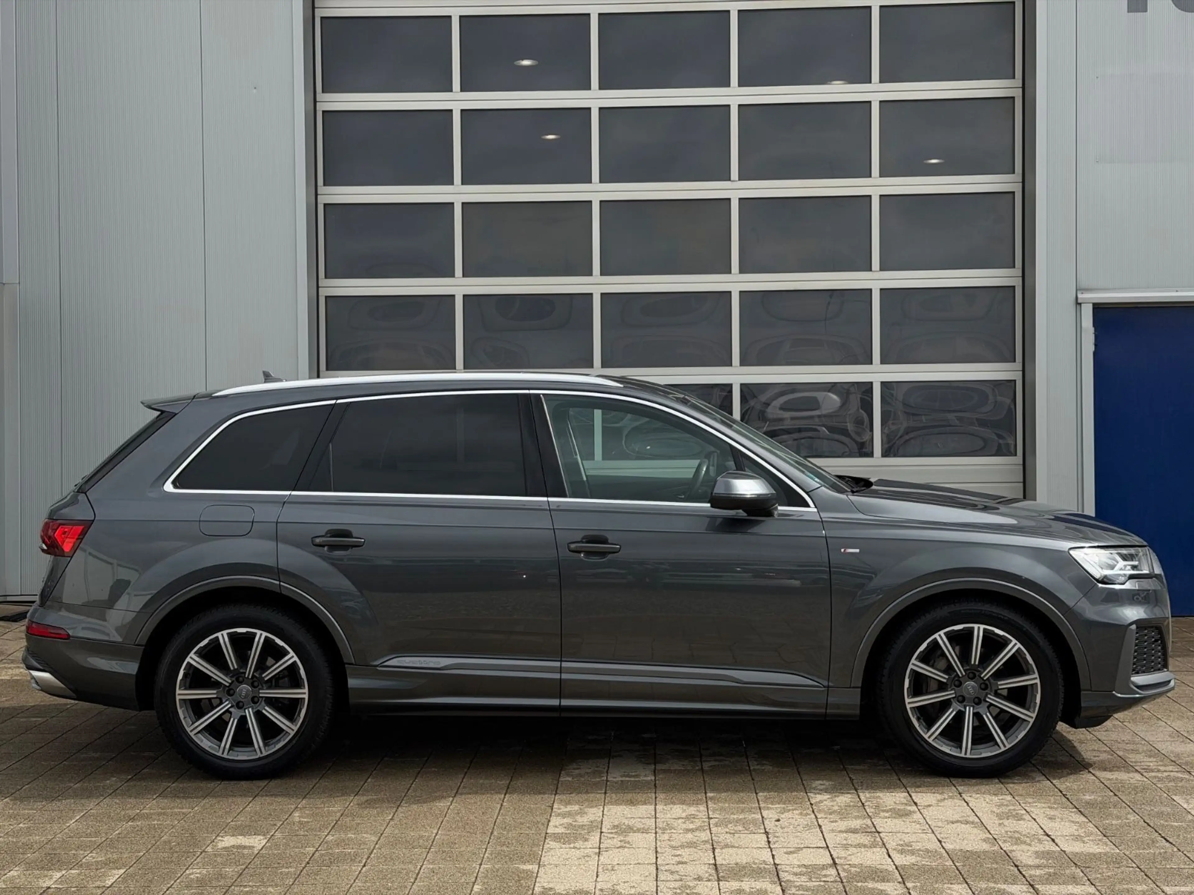 Audi Q7 45 TDI Quattro S line Facelift Virtual — photo 5