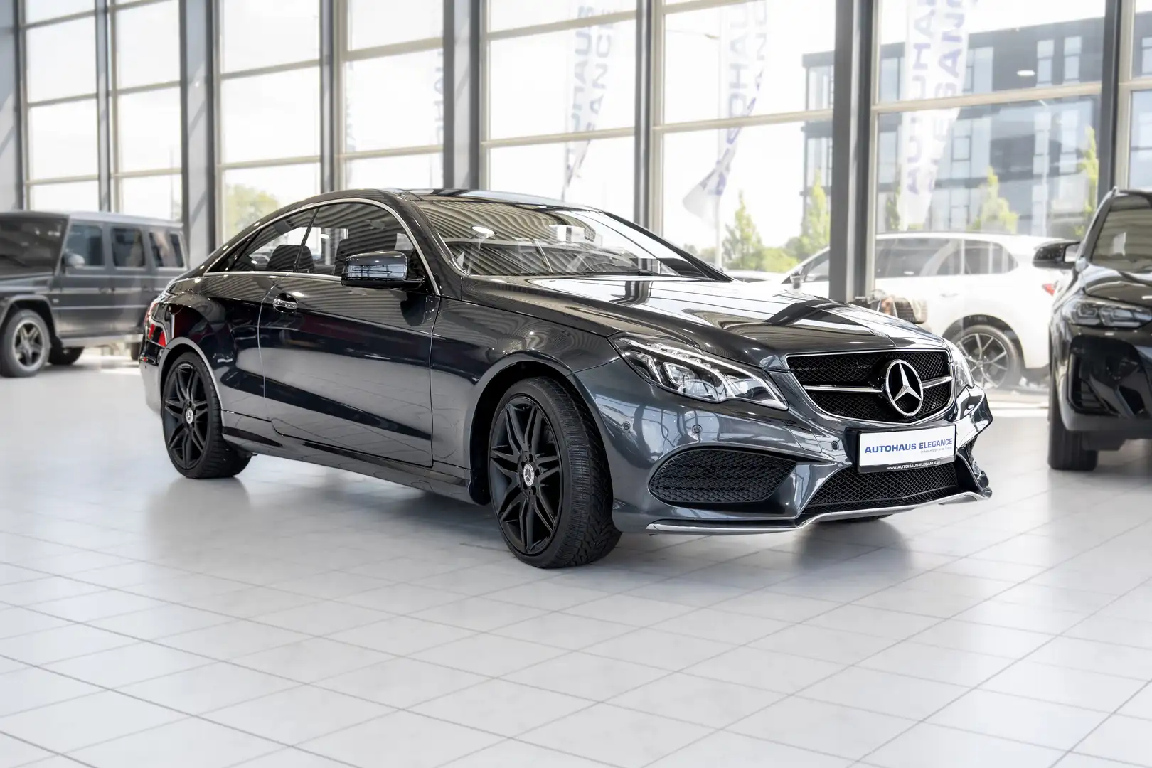 Mercedes-Benz E 350 d Coupe 7-G*LEDER-NAPPA*LED*PANO*COMAND* Grau - 2