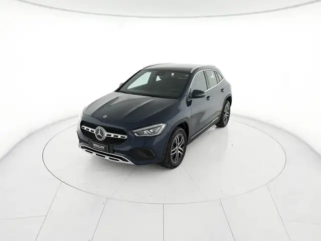 Mercedes-Benz GLA 180 180 d sport plus auto