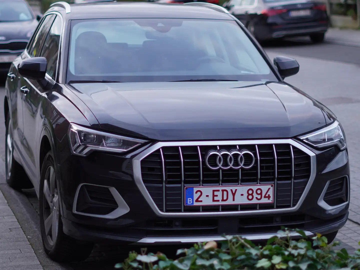 Audi Q3 Q3+35+TFSI Zwart - 2