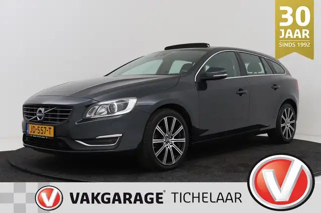 Volvo V60 2.0 T4 Nordic+ | Org NL | Schuif-/Kanteldak | Leer