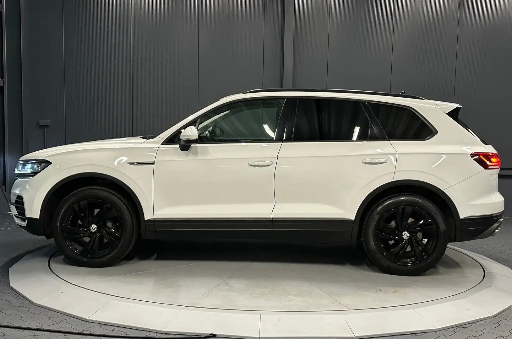 Volkswagen Touareg V6 TDI 4Motion*20Zoll*NAVI*CarPlay*LED*Privacy* Weiß - 2