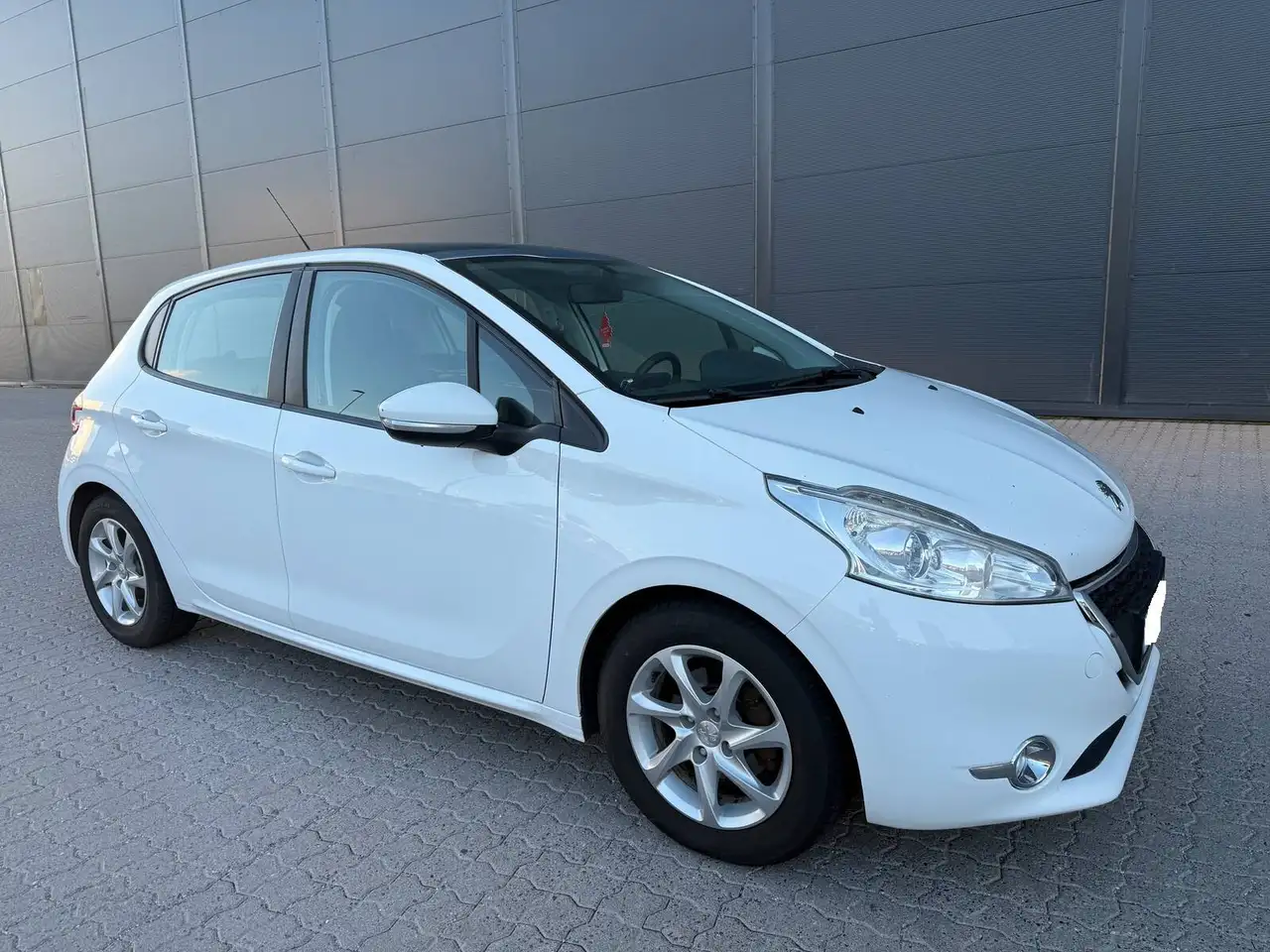 Peugeot 208 1.2 VTi 82ch BVM5 Active