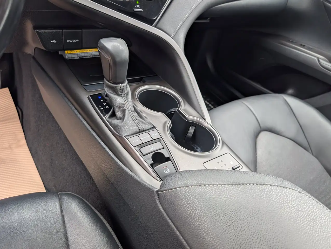 Toyota Camry fotografie Toyota Camry