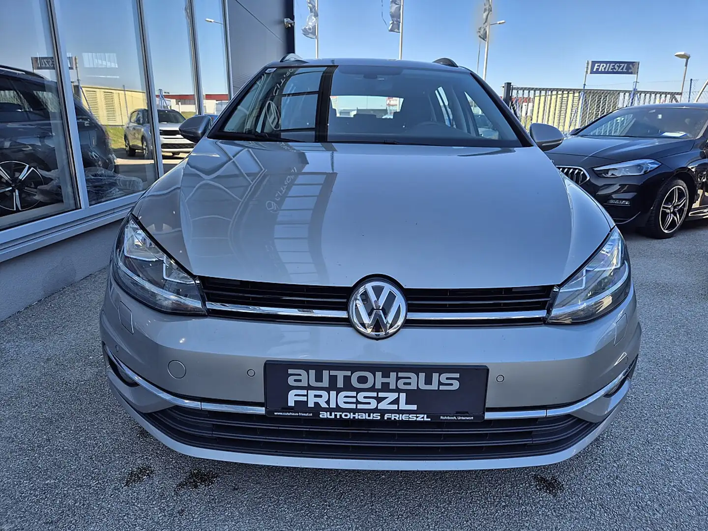 Volkswagen Golf Variant Comfortline 1,6 TDI SCR Grau - 2