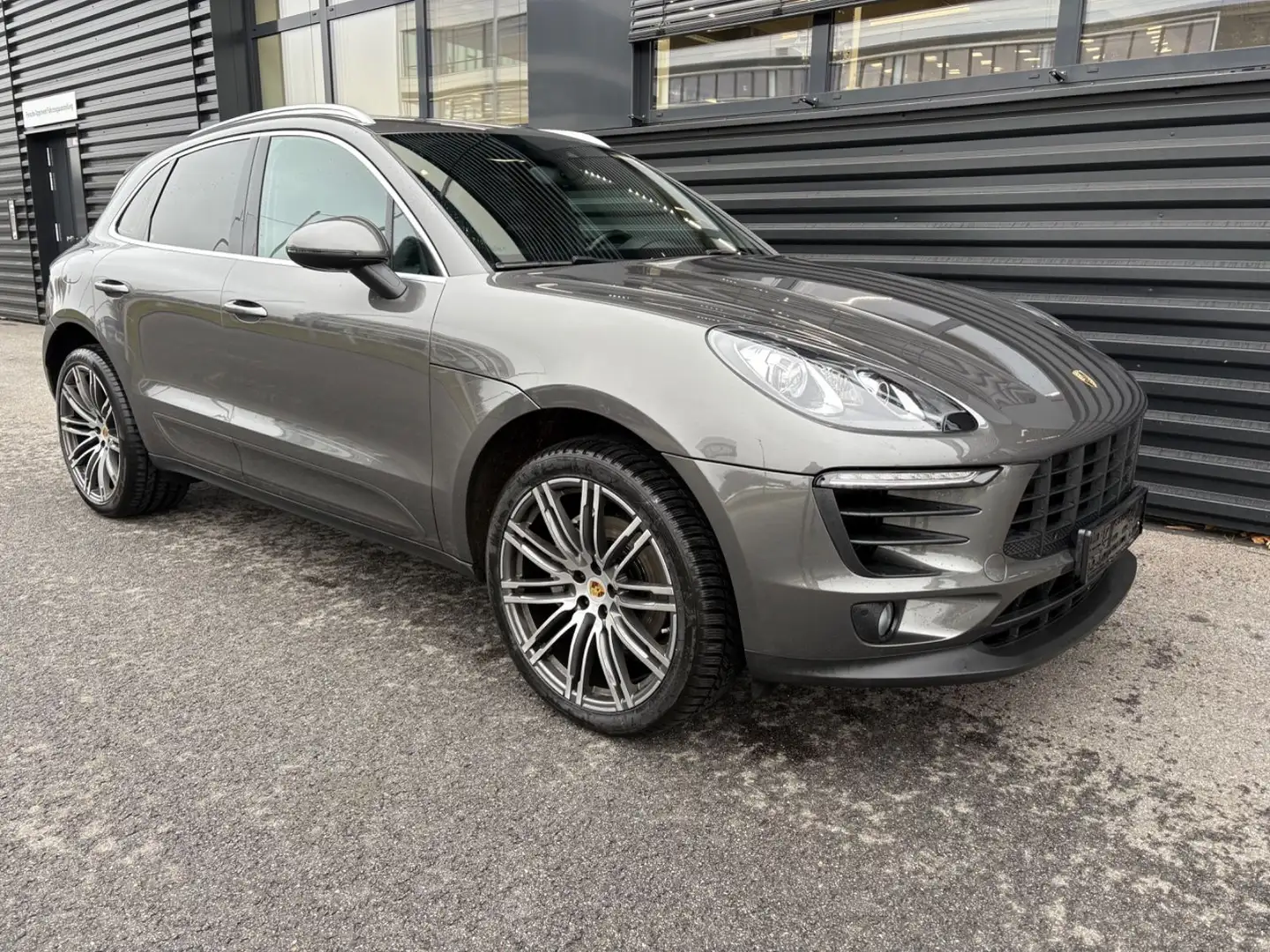 Porsche Macan S Diesel-LUFT-PANO-EL.AHK-2.HAND Grau - 2