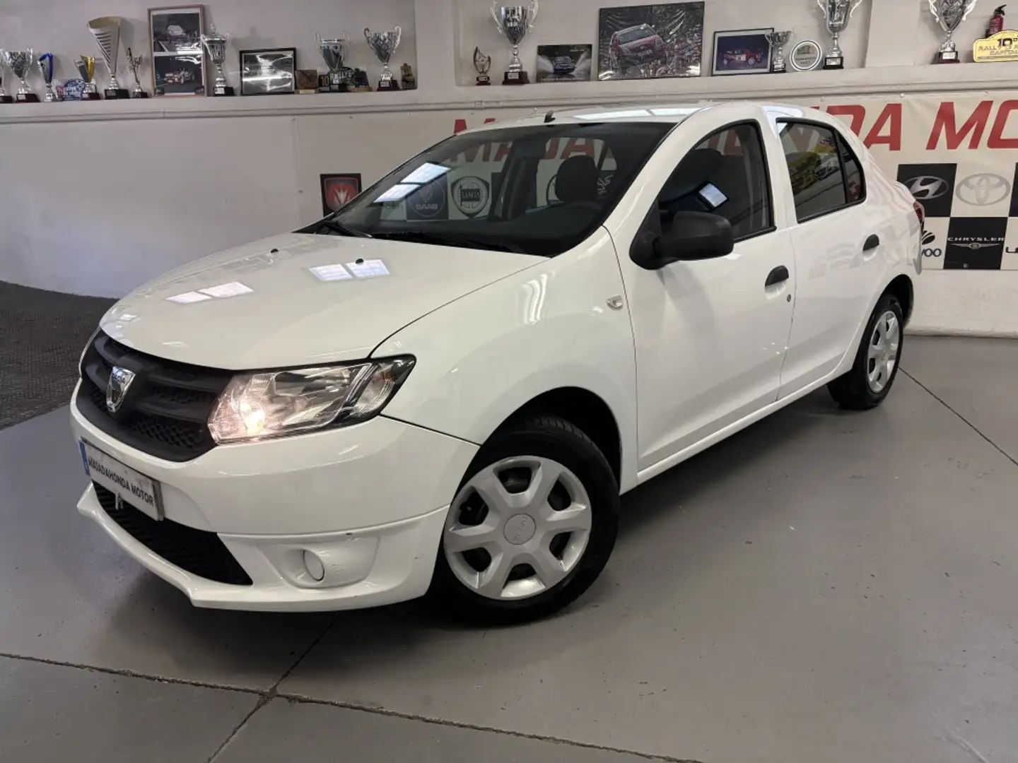 Dacia Logan 1.5dCi Ambiance 90 Blanc - 1