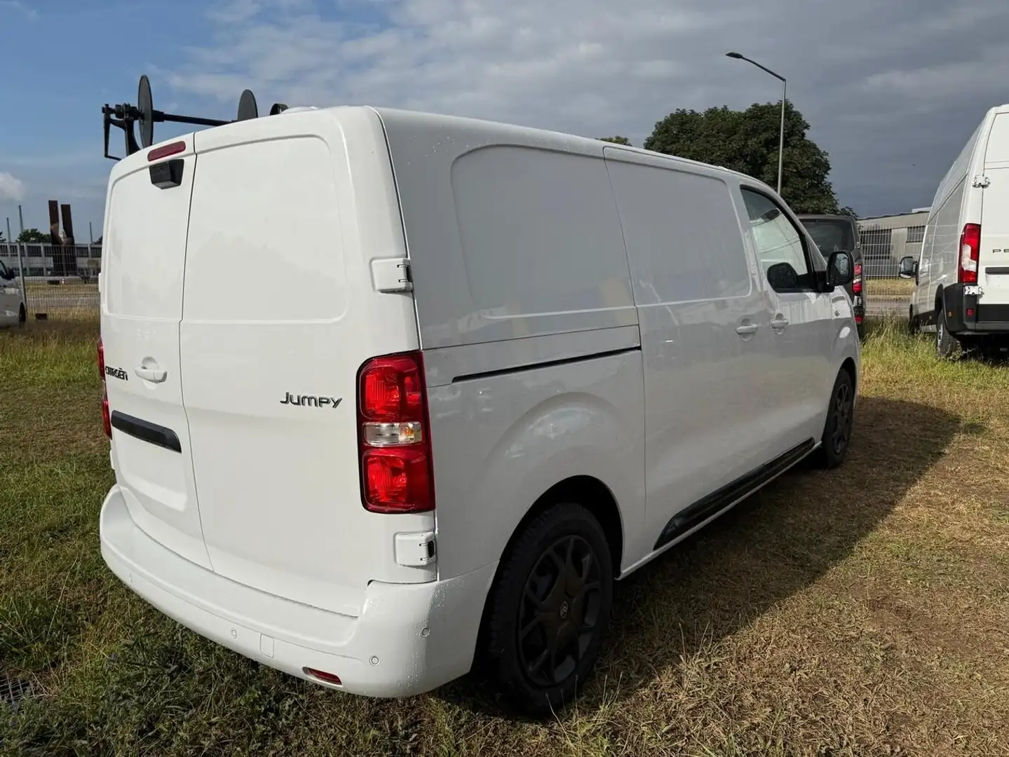 Citroen Jumpy M 145 EAT8 Nav Kam ModuWork LookP Dynamic 106 k... Weiß - 2