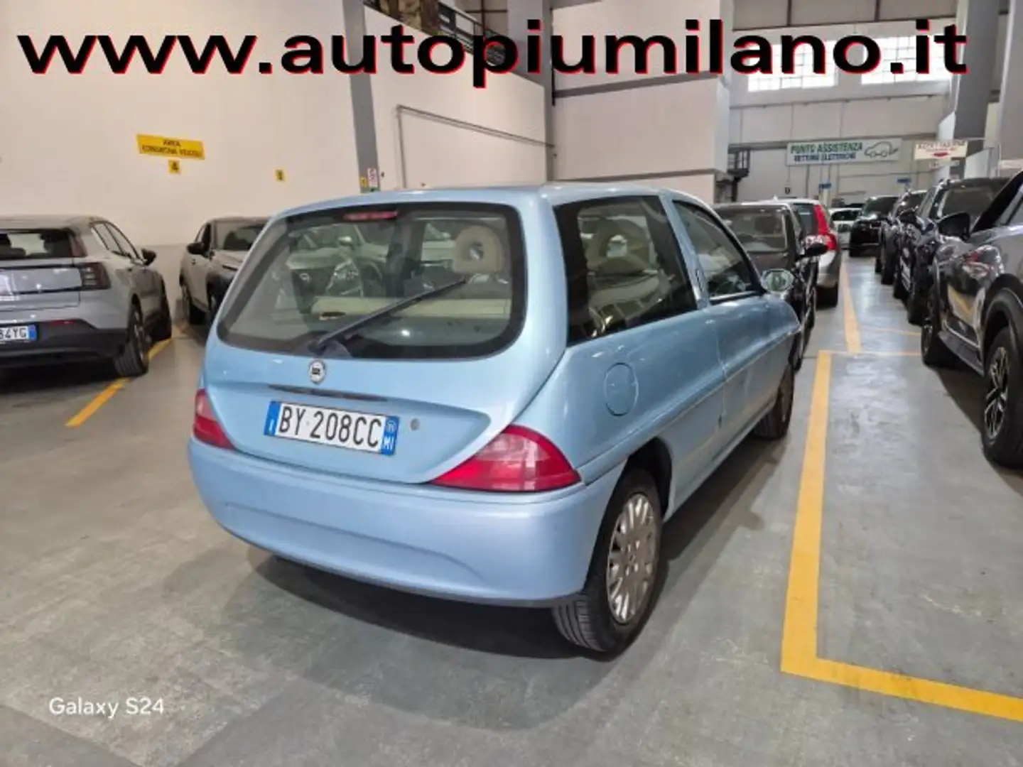 Lancia Ypsilon Y 1.2 DODO 8V Bleu - 2