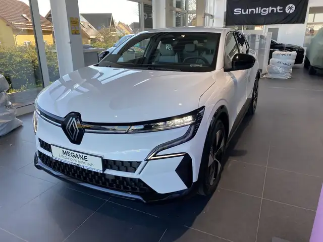 Renault Megane E-Tech Techno 220 Comfort Range