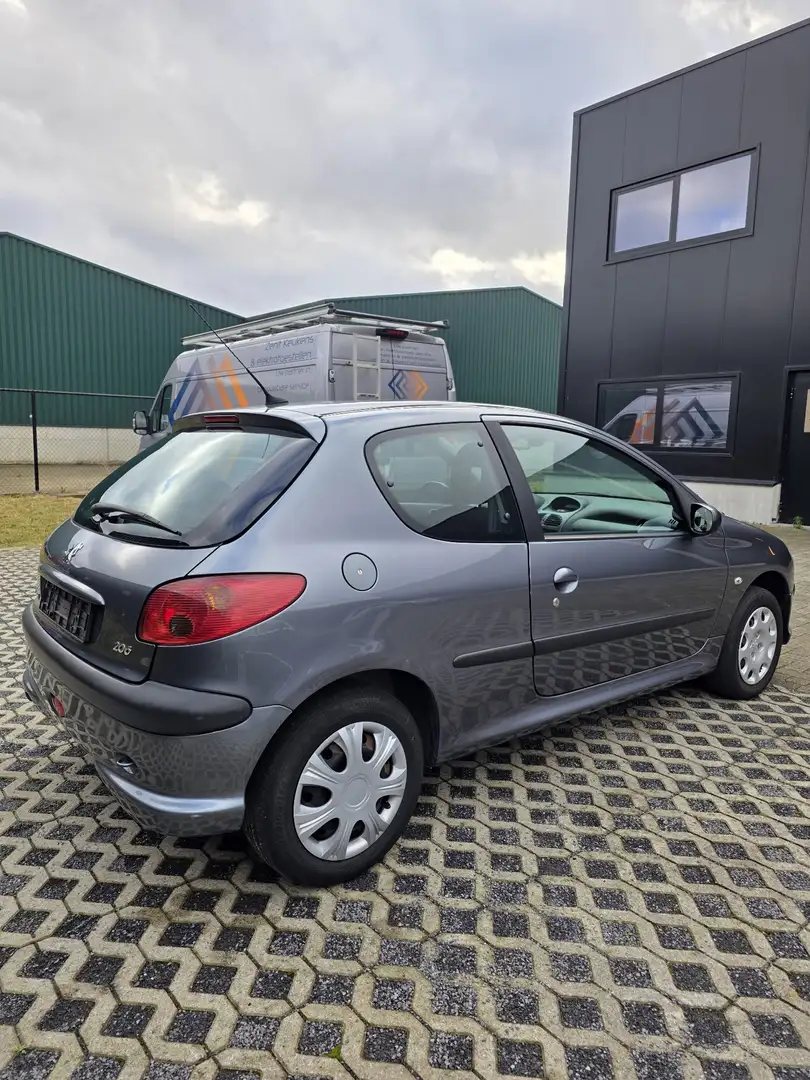 Peugeot 206 1.4i airco gekeurd voor verkoop Grey - 2