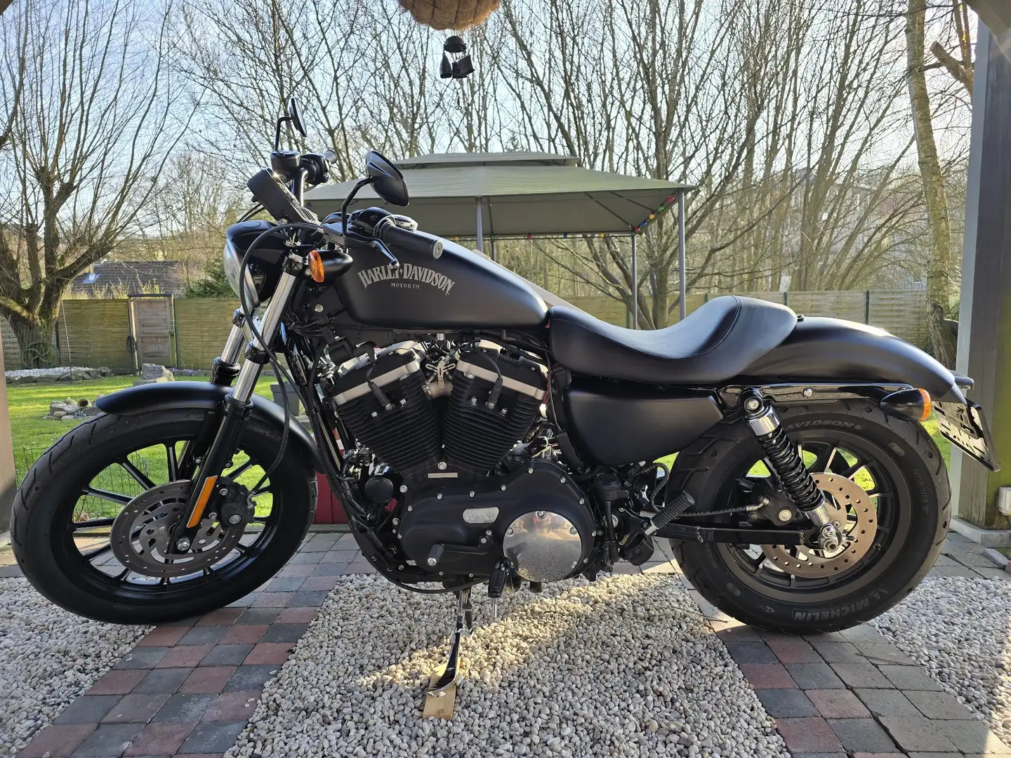 Harley-Davidson Iron 883 Negru - 1
