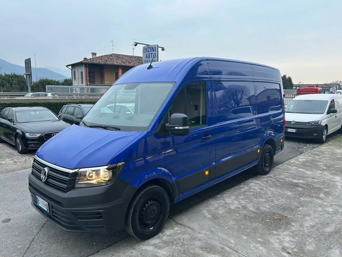Volkswagen Crafter 30 2.0 TDI 140CV PM-TA Furgone Blu/Azzurro - 1