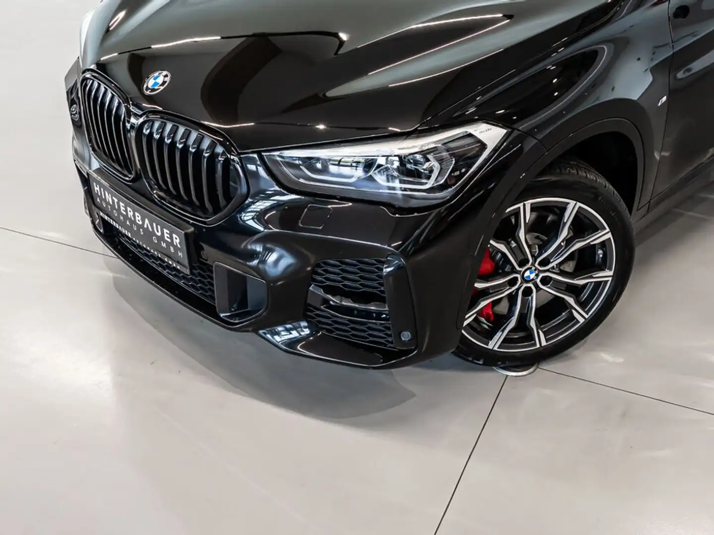 BMW X1 xDrive18d M-SPORT*ERSTBESITZ*HEAD-UP*LED* Schwarz - 2