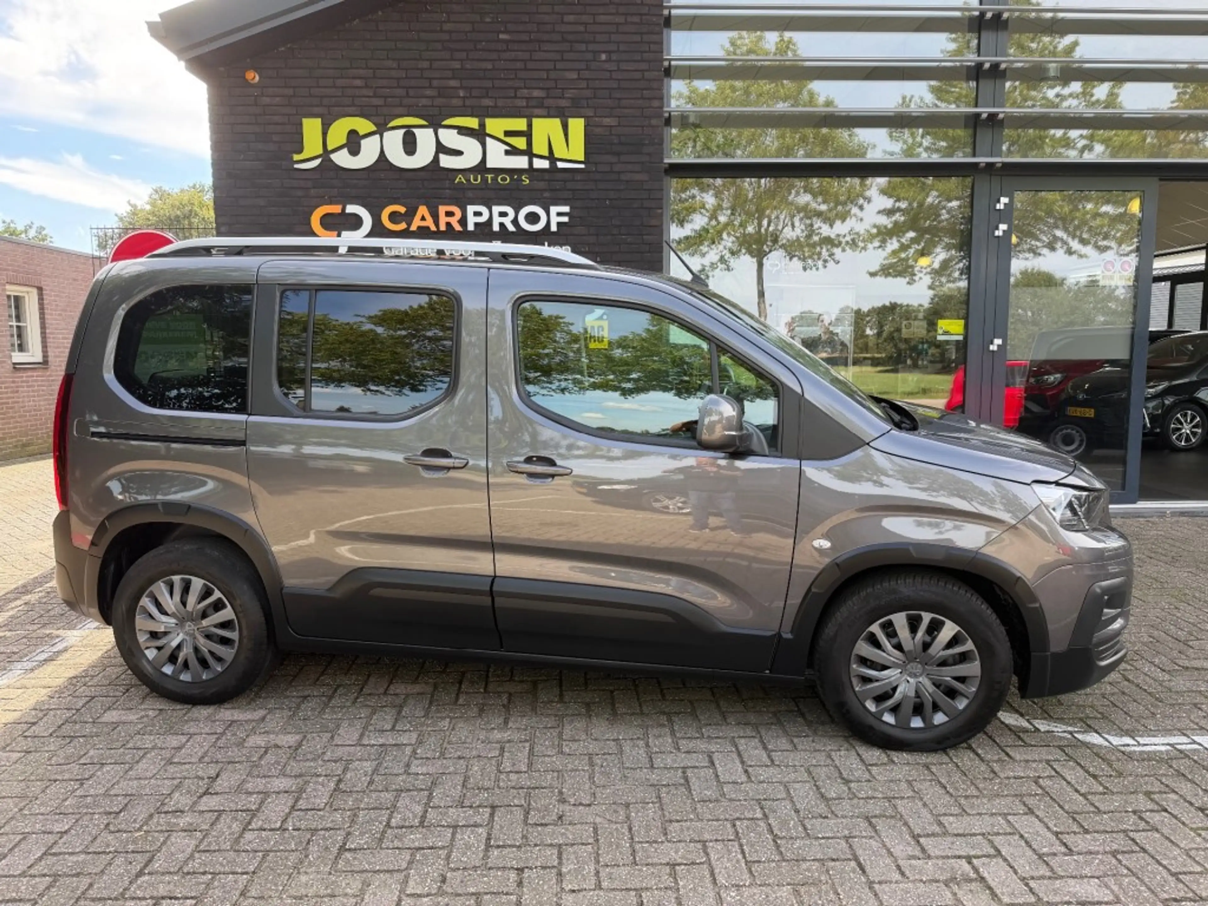 Peugeot Rifter 1.2 PURETECH ALLURE — photo 2
