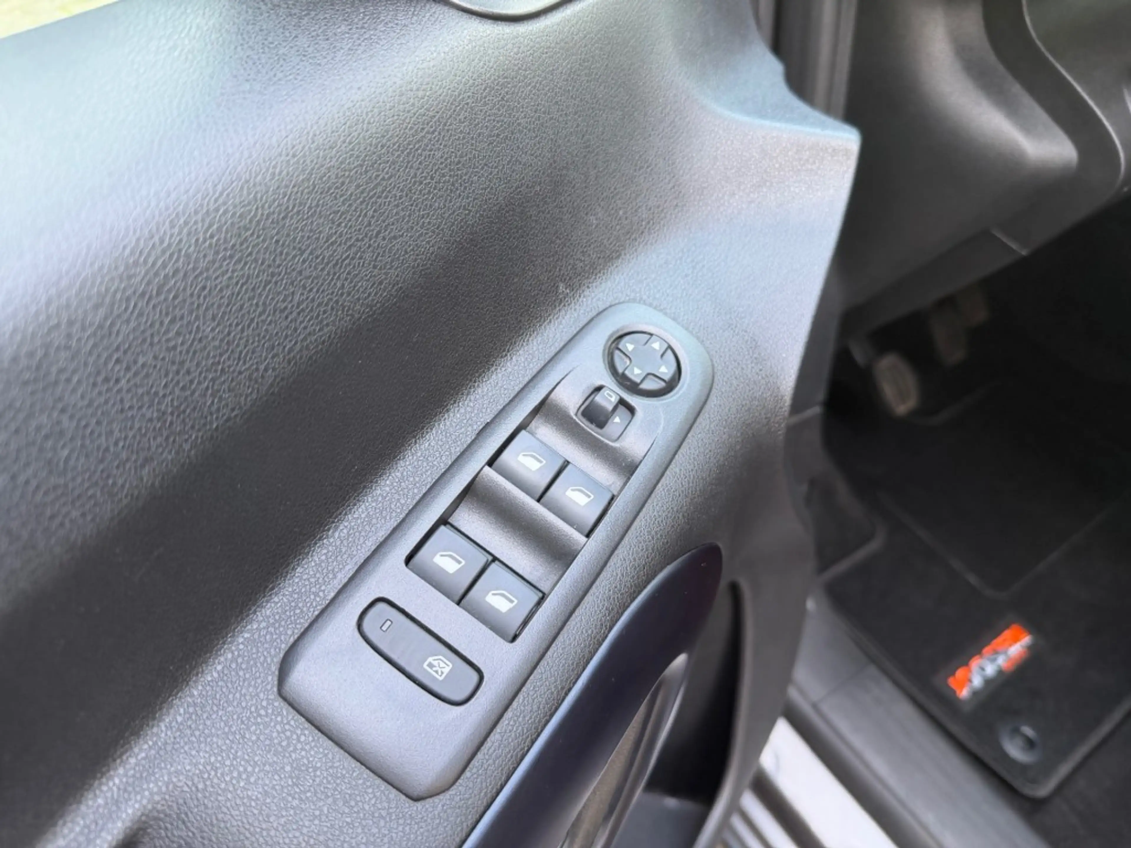 Peugeot Rifter 1.2 PURETECH ALLURE — photo 20