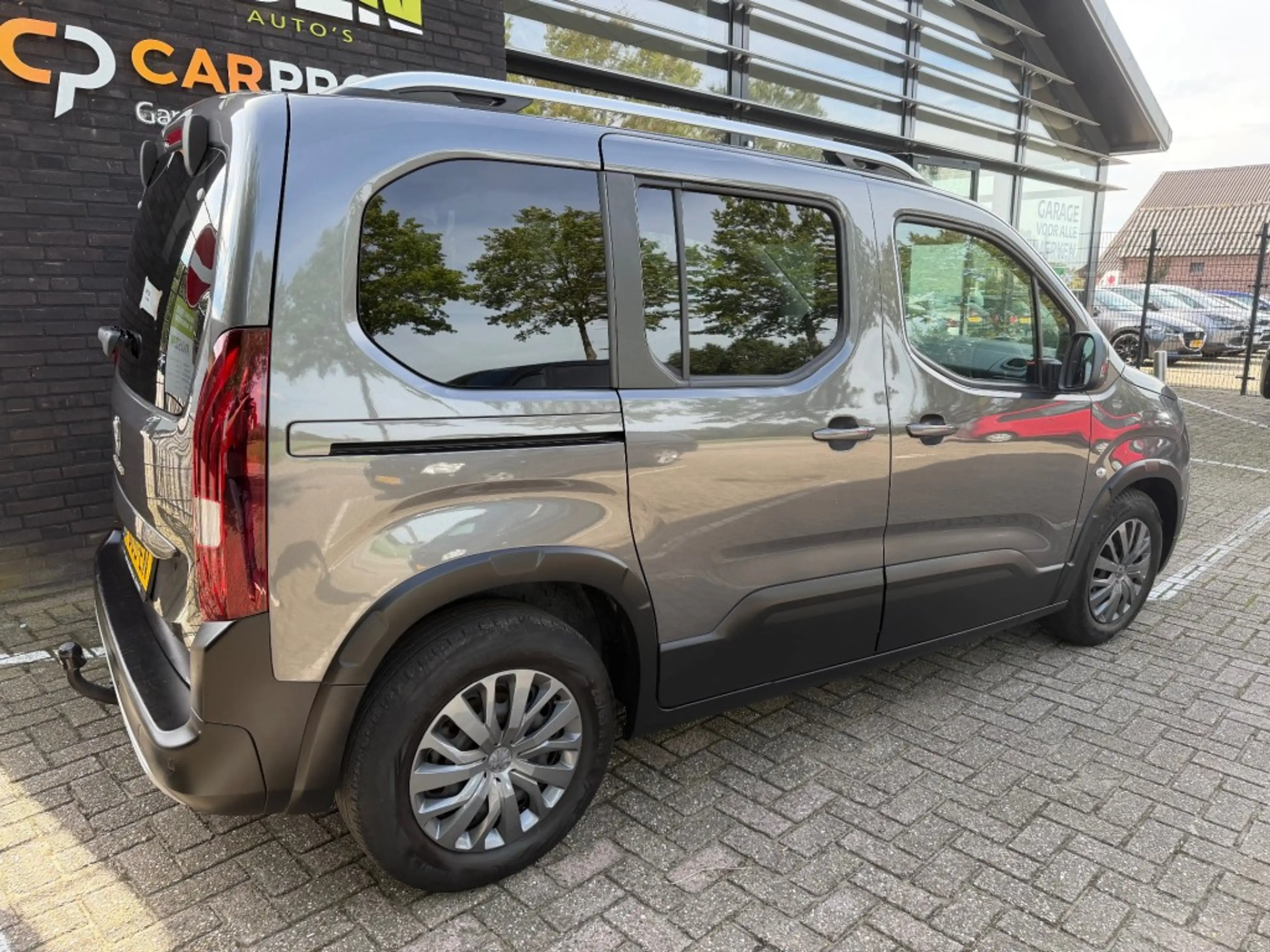 Peugeot Rifter 1.2 PURETECH ALLURE — photo 4