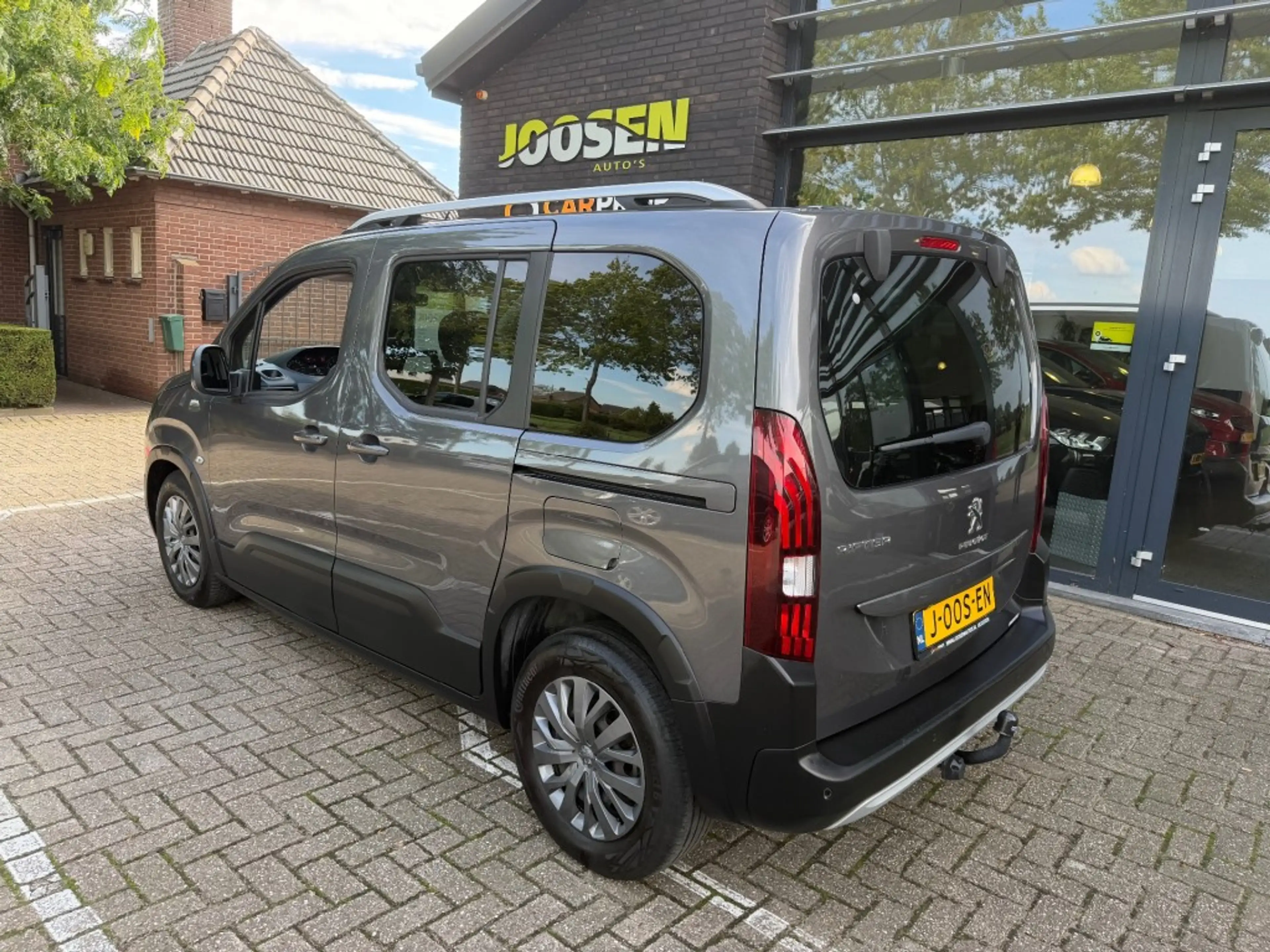 Peugeot Rifter 1.2 PURETECH ALLURE — photo 6