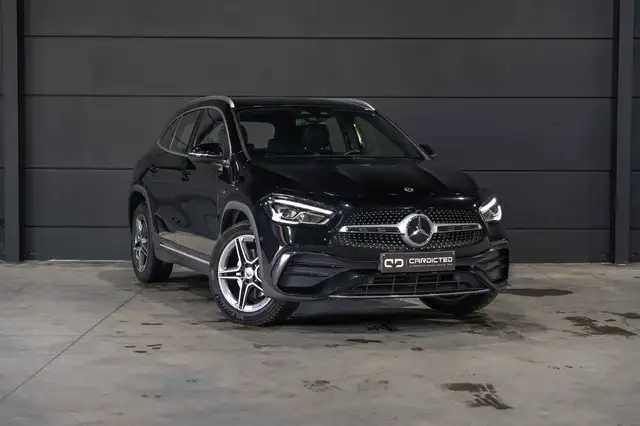 Mercedes-Benz GLA 250 DAB*LED*AMG PACK*