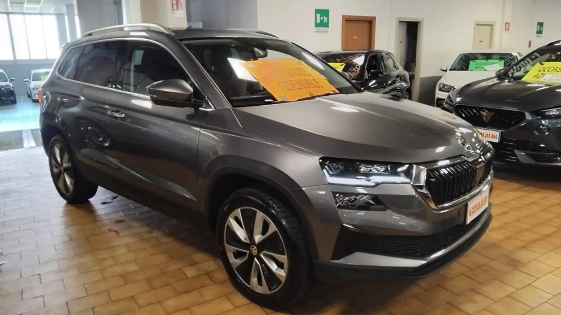 Skoda Karoq 2.0 TDI SCR 4x4 DSG Style Grigio - 1