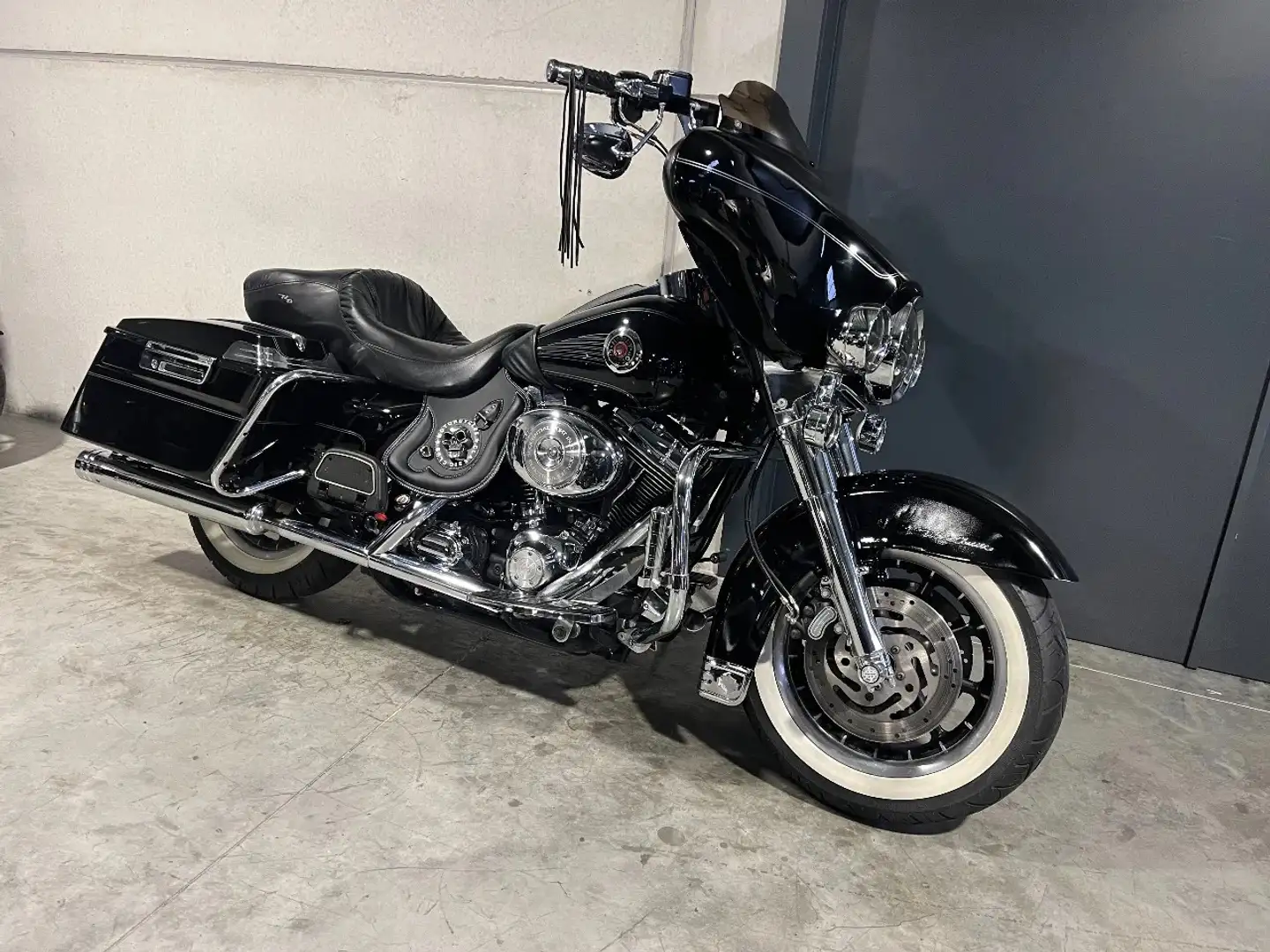 Harley-Davidson Ultra Classic in mooie staat - 1