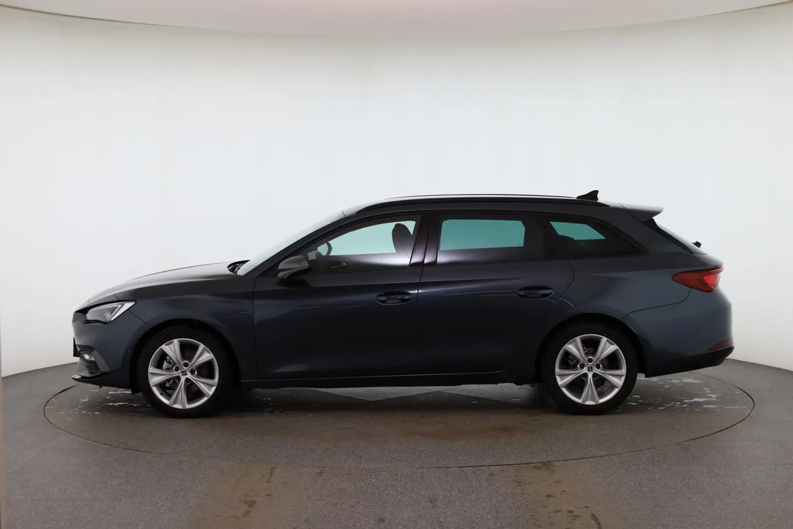 SEAT Leon FR Edition 1.5 TSI 115 PS Grau - 2