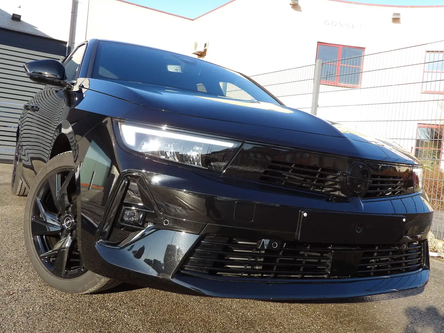 Opel Astra 1.2 Turbo GS S/S Noir - 1