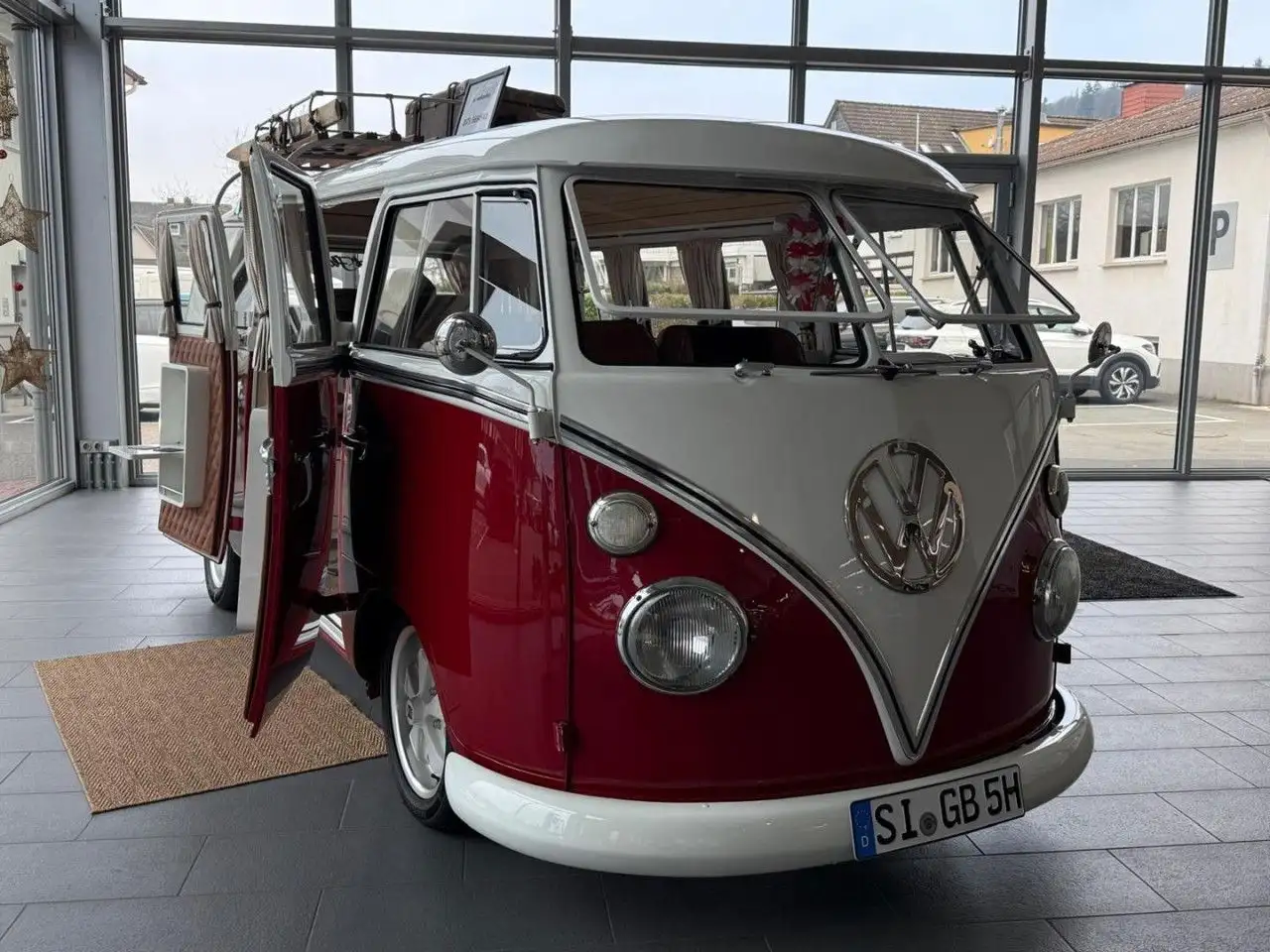 Volkswagen T1 Kombi 33 kW 4-Gang-Schaltgetriebe Vollleder, foto 3