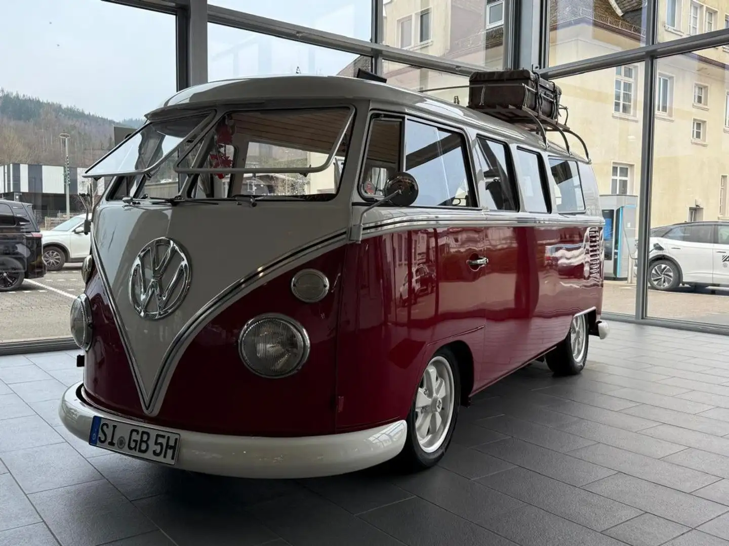 Volkswagen T1 Kombi 33 kW 4-Gang-Schaltgetriebe Vollleder Rouge - 2