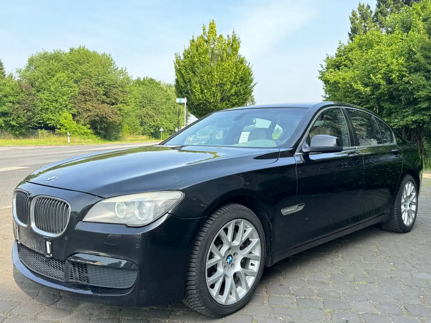 BMW 730 Baureihe 7 730d*M-PAKET*Softclose*Kamera* Schwarz - 2